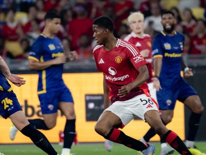 Už ani přátelák nevyhrají. United si v Asii udělali ostudu