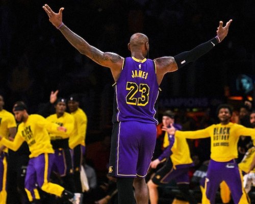 LeBron James míří do 23. sezony NBA. Pořád si tu cestu užívám, prohlásil
