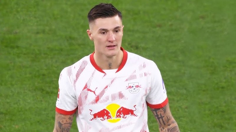 Manchester United chce přivést hvězdná jména. Naráží však na problém zvaný finance