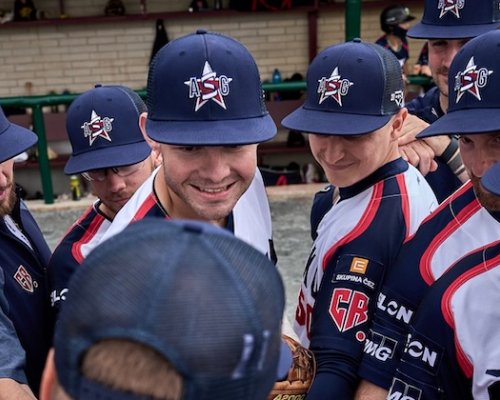 Pálky jsou nažhavené a ambice obrovské. Praha bude hostit baseballový souboj gigantů