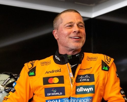 Brad Pitt letěl v McLarenu 317 km/h: Nespal jsem 36 hodin, byl jsem v euforii, přiznal herec. Norrisovi se ale nepřiblížil