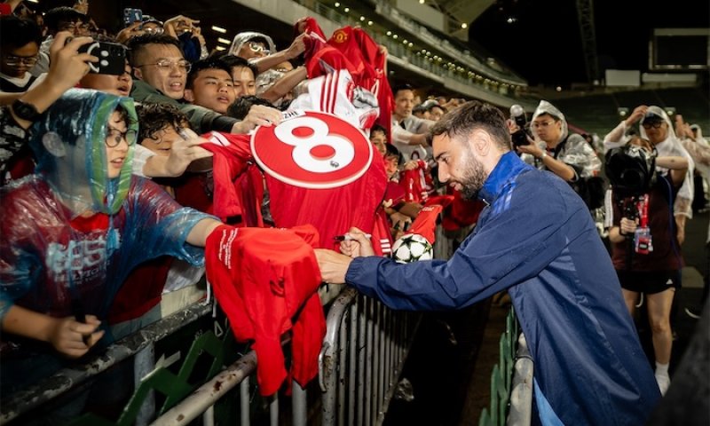 Komerční cirkus, nikoliv fotbalový klub. Van Gaal znovu pálí ostrými do Manchesteru United