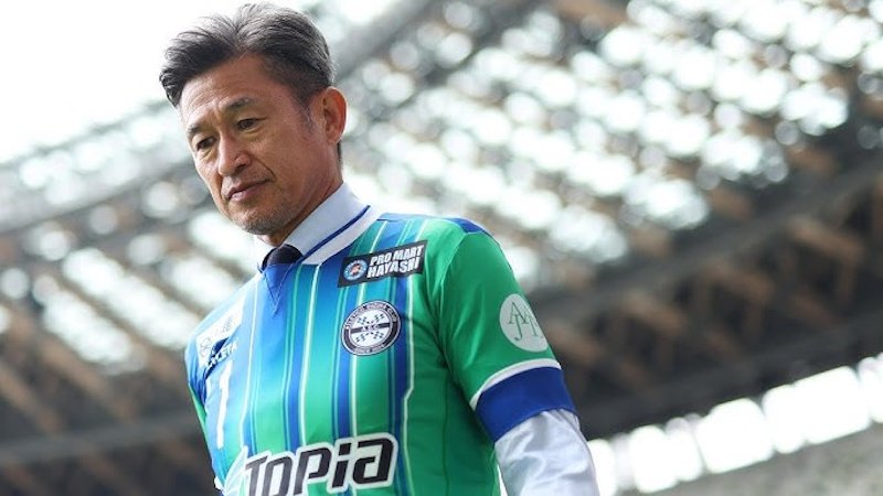 Japonský zázrak nekončí: Král Kazu v 59 letech podepsal ve třetí lize