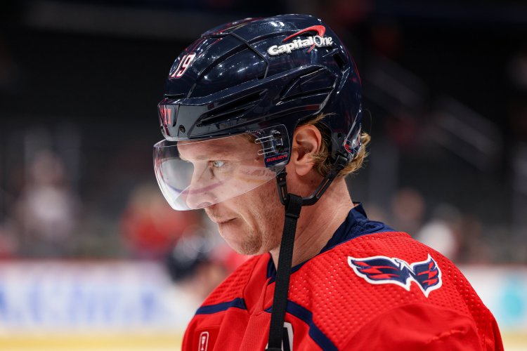 Legenda Capitals opět na ledě! Bäckström v 37 letech podepsal – a rovnou doma ve Švédsku