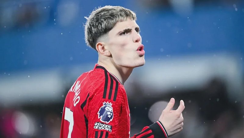 Pusťte mě k Blues, nebo shniju na lavičce! Garnacho dal United nečekané ultimátum