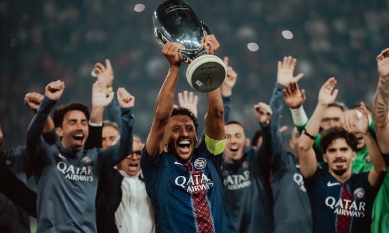 Šampion Ligy mistrů bez šance v Anglii? Bývalý útočník Liverpoolu zpochybnil PSG