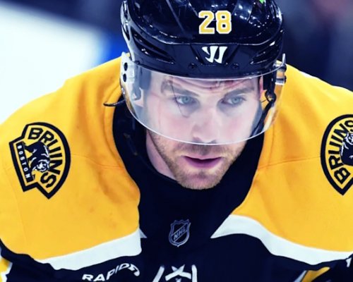 Švédský centr sbírá odvahu. Boston vyhlíží odplatu za zpackaný ročník