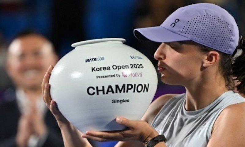 Šwiateková o dubajské exhibici: Ženský tenis se s mužským srovnávat nemusí