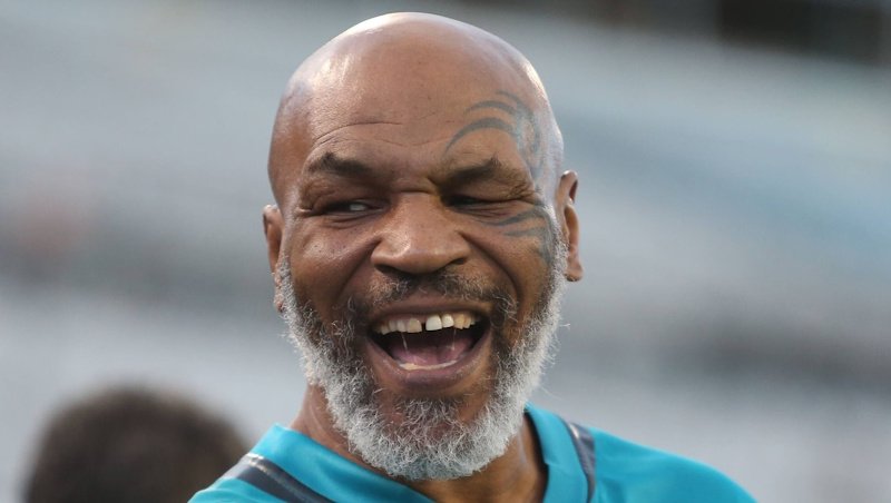 Šílený fanoušek zaplatil majlant, aby ho Mike Tyson sledoval na Instagramu