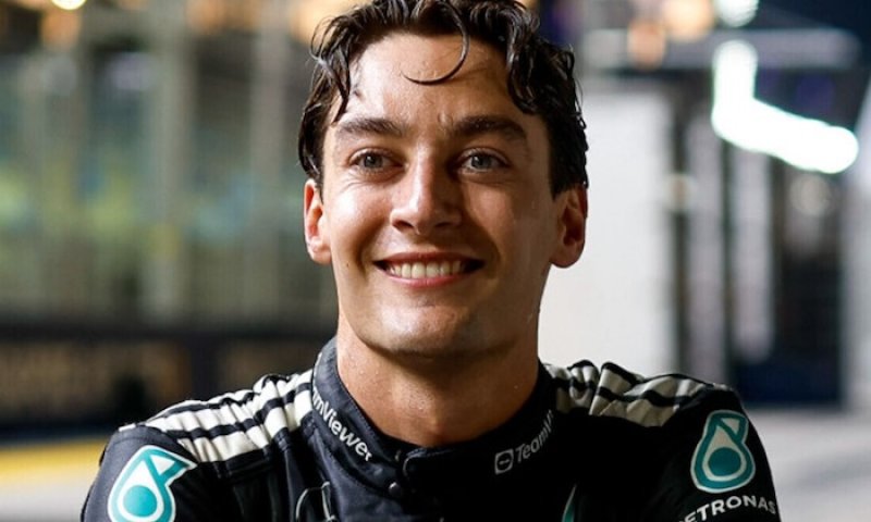Dominancí nabitý Mercedes zpečetil v Melbourne vítězný Russell, naopak dravý Leclerc se musel spokojit s bronzem