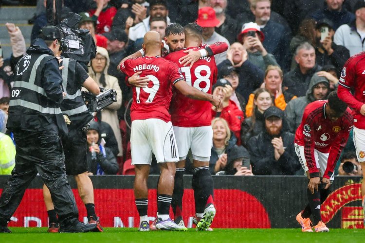 Carrickova terapie zabírá: United po City srazili i Arsenal