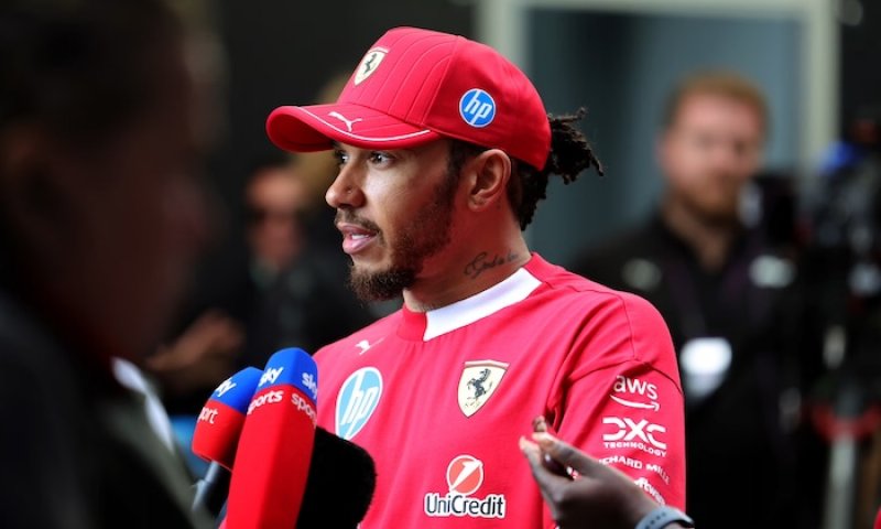 S vlnou veder přichází i nové pravidlo, Hamiltonovi se to ale nelíbí