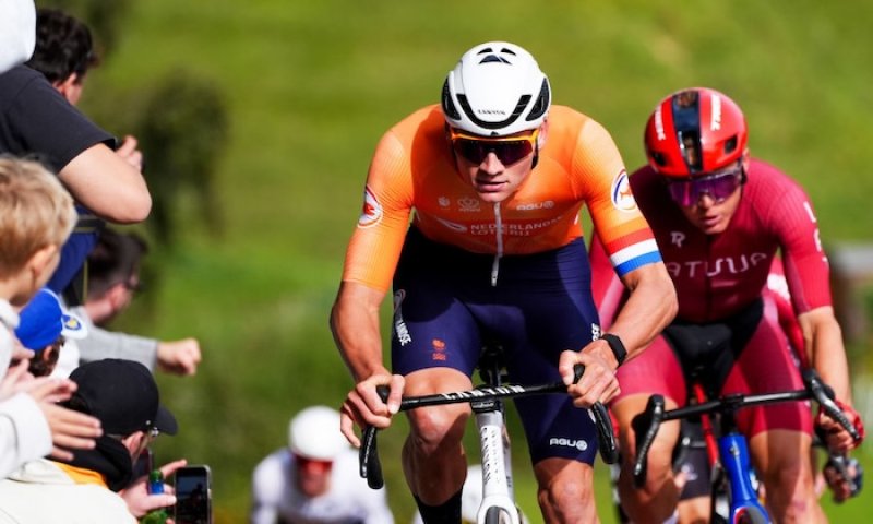 Pogačar, van der Poel a rozbitá trať. Organizátoři Paříž–Roubaix bijí na poplach