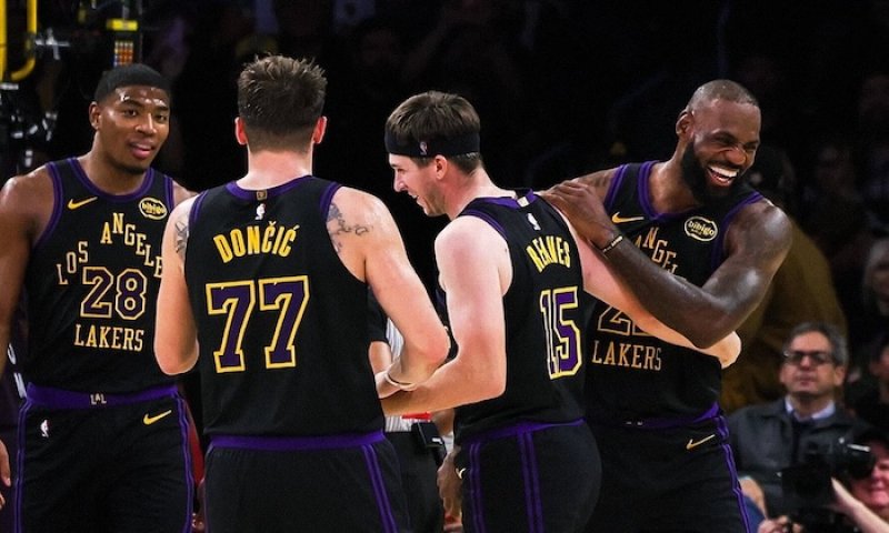 Z jeho geniality mrazí, tenhle neuvěřitelný přehled dělá z basketbalové legendy chodící počítač