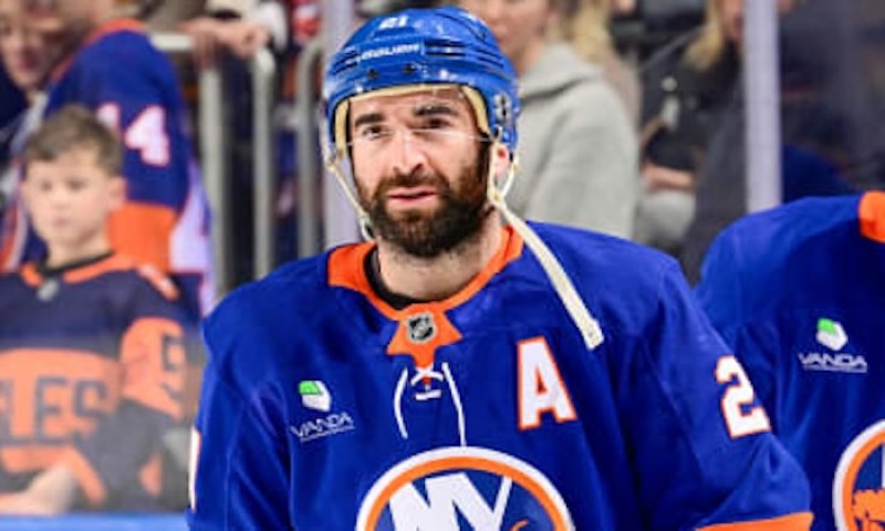 Islanders ztratili jednoho z nejtvrdších hráčů NHL. Tahoun Palmieri se může začít soustředit až na ročník 2026/2027