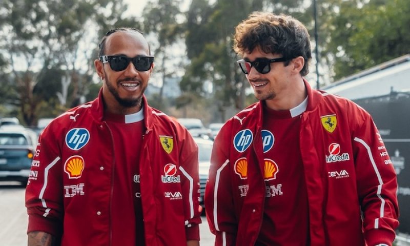 „Rád vidím, že se to vyplácí." Hamilton si připisuje zásluhy za Leclercův triumf