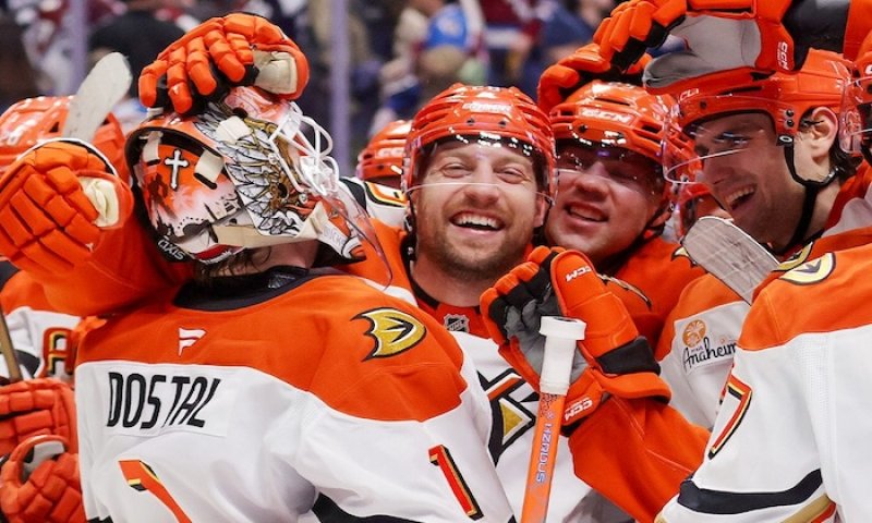 Brankáři v NHL čelí nové realitě. I čísla pod 90 procent dnes stačí na špičku