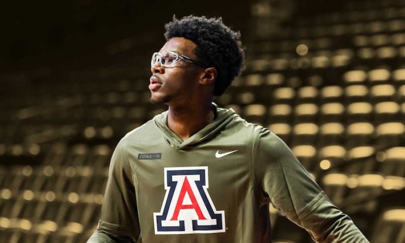 Arizona má famózní bilanci 22-0, nejmladší syn LeBrona ale hned tak debutovat nebude, i když dělá pokroky