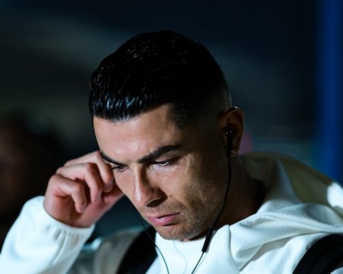Noční úprk z ohnivého pekla. Cristiano Ronaldo narychlo opustil bombardovaný Rijád