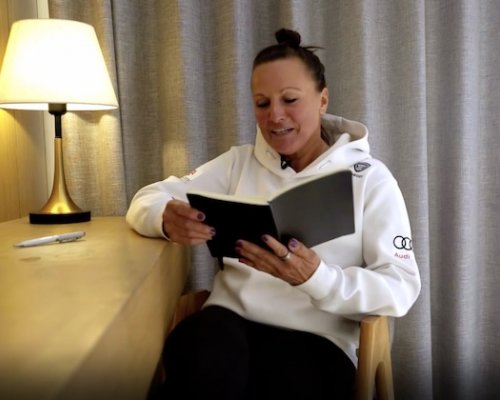 Svah patří mladým? Babička na snowboardu? Rieglerová překonala Pechsteinovou a je novou rekordmankou ZOH