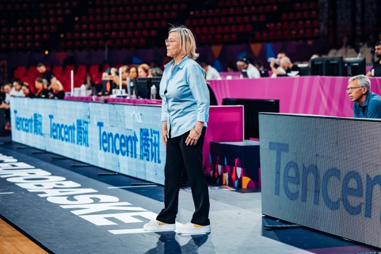 Máme pouze tři klasické pivotky, sdělila Ptáčková. Ženský národní tým čeká kvalifikace o MS, jak vypadá složení skupiny a nominace?