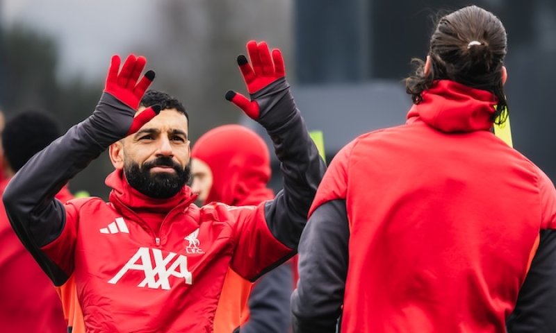 Zapomenutý talent z Camp Nou může převzít Salahovo místo