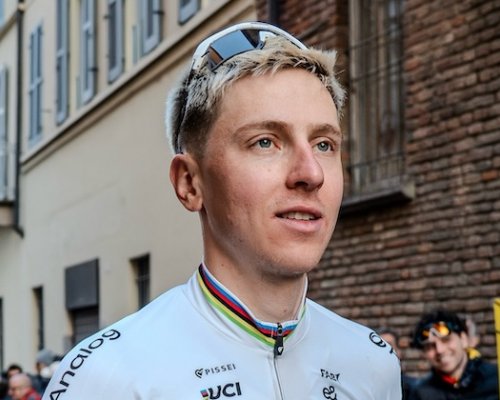 Tvrdá daň za jarní nadvládu. Cyklistický fenomén nyní svádí nelítostný boj s vlastním tělem