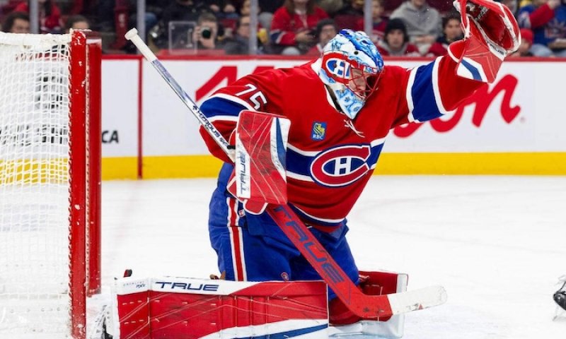 Dobeš skončil třetí v anketě NHL o nejlepšího gólmana, předčil Šesťorkina i Swaymana