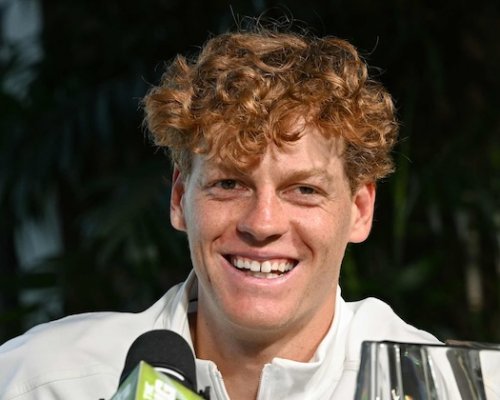 Sinner vstoupil do Wimbledonu vítězně a překonal osobní rekord