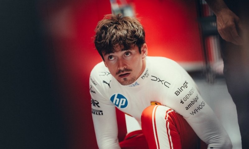 Leclerc po havárii v Monaku vybuchl. Ferrari prý nevyřešilo nebezpečný problém