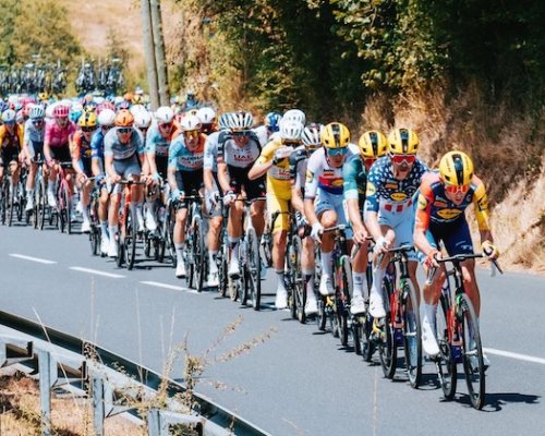 Šéf Tour de France chce revoluci v cyklistice. Nejbohatším týmům by rád nasadil platový strop