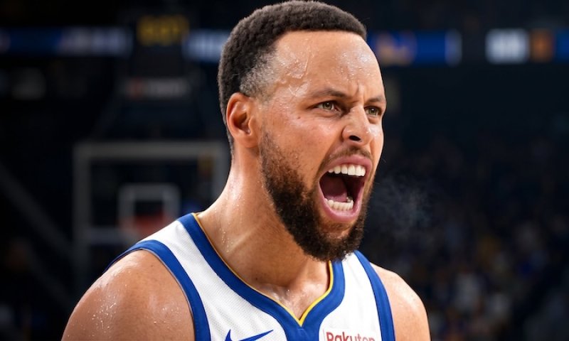 Curry získal humanitární cenu Muhammada Aliho. Hvězda NBA byla oceněna za pomoc dětem