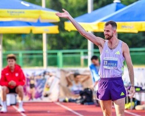 Štefela se marně zkoušel vrátit do čela světových tabulek, na čtvrtý domácí titul to však stačilo
