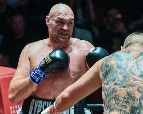 Pět zvedáků v řadě nadchlo! Fury zničil přestárlého polského obra, jeho roh už ho dál nepustil