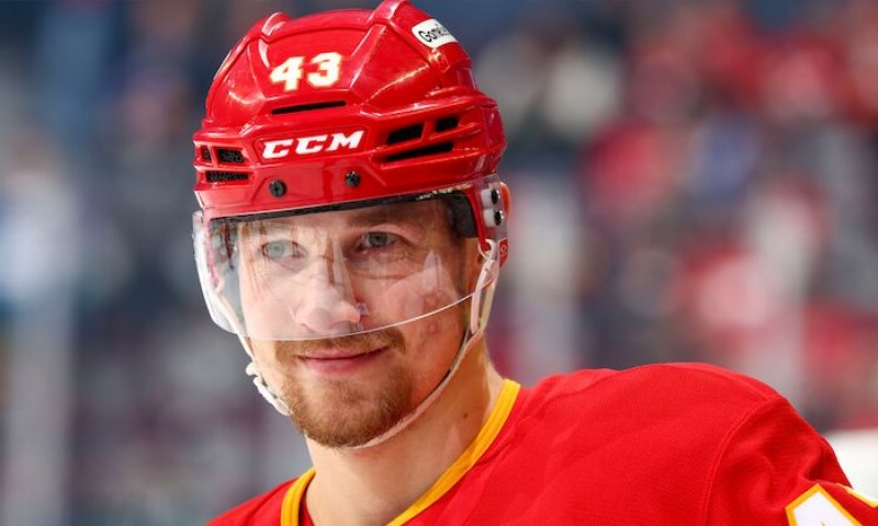 Dvoumetrový Čech zaujal NHL. Klapka míří mezi elitní silové útočníky