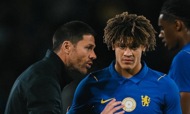 Několik důvodů, proč čeká Premier League nejotevřenější boj o titul za dlouhé roky