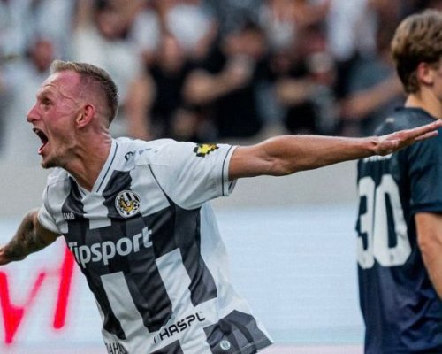 „Životní zápas! Nemůžeme nikoho prodávat!“ Kouč Hradce se sice směje, o posily ovšem prosí vážně