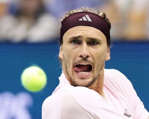Beckerův rekord padl. Zverevova životní sezona pokračuje, semifinále zvládl na všech čtyřech grandslamech