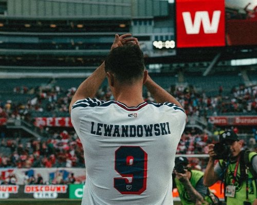 "Kdo jsi, hlupáku? Já vyhrál dvě Copy a mistrovství světa." Messiho kolega se pustil do Lewandowského