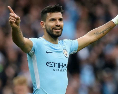 Sir Alex Ferguson prozradil pět hráčů, které by rád trénoval. Mezi nimi je i Agüero