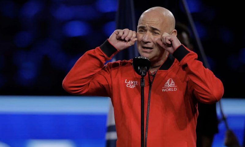 Laver Cup? Menšík poprvé slavil, Agassi si vychutnal Zvereva, největší ovace ale patřily Alcarazovi