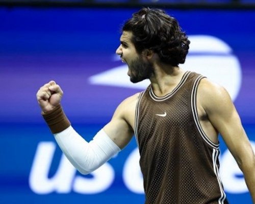 Nejdřív varování, pak kanár. Alcaraz se může stát prvním mužem od Federera, který dokáže na US Open obhájit