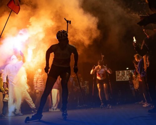 Noční šílenství v Letohradu zaujalo. "Wow. Proč jsem skončil?“ reagoval Bø. "Nikdy jsem neviděl biatlon tak cool," obdivoval Lesser