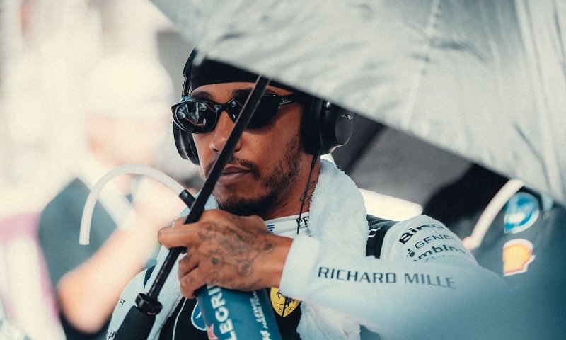 Hamilton podržel Vasseura, zároveň ale naznačil změny ve Ferrari: Některé věci bych udělal jinak