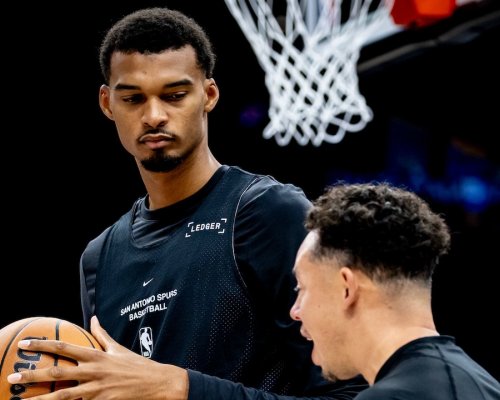 Nejdřív šaolinští mniši, potom ragbisté. Ztracený titul straší "Wembyho" i ve spánku