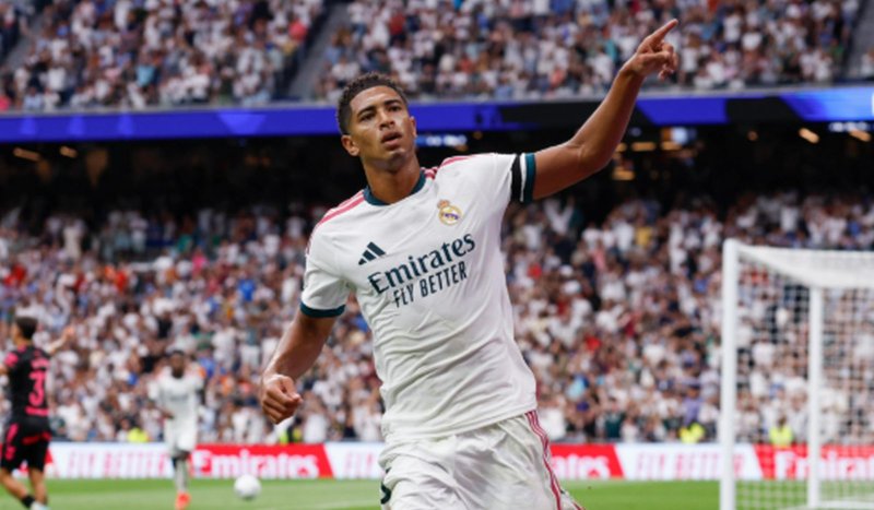 Real Madrid umí být na hráče štědrý. Bellingham by měl díky nové smlouvě brát skoro jako Mbappé
