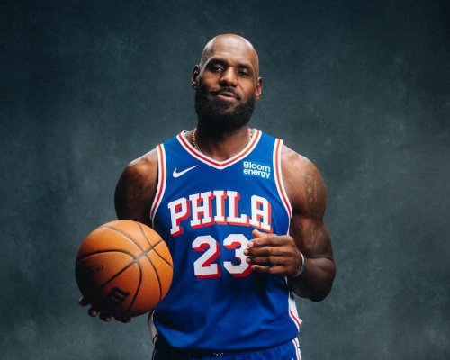 Philadelphia chtěla srdcaře, dostala miliardáře s vrtulníkem. Jeho pravidelné lety do New Yorku fanouškům zvedají tlak