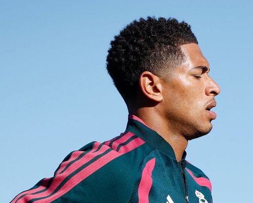 Zlatá klec na San Bernabéu? Bellingham míří k novému kontraktu, sen o Premier League ale nezmizel