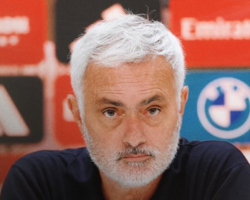 V Realu dostává lekci z pokory. Mourinho vysvětlil, proč nechává Alexander-Arnolda mezi náhradníky