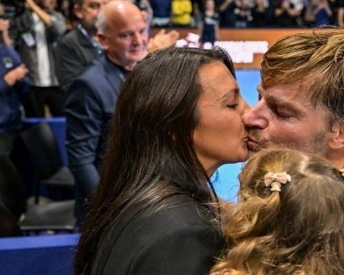Ještě neodcházej! Goffin v posledním turnaji kariéry otočil ztracený zápas a dojal domácí publikum